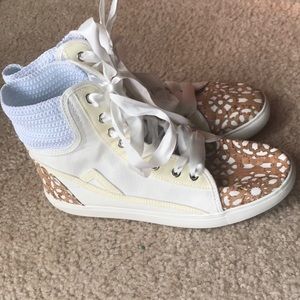 Poppy White High Top Shoes